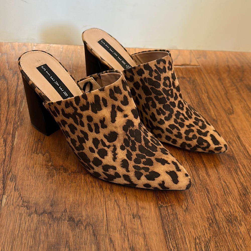Steve Madden Savina Calf Hair Leopard Print Block Heel Mules